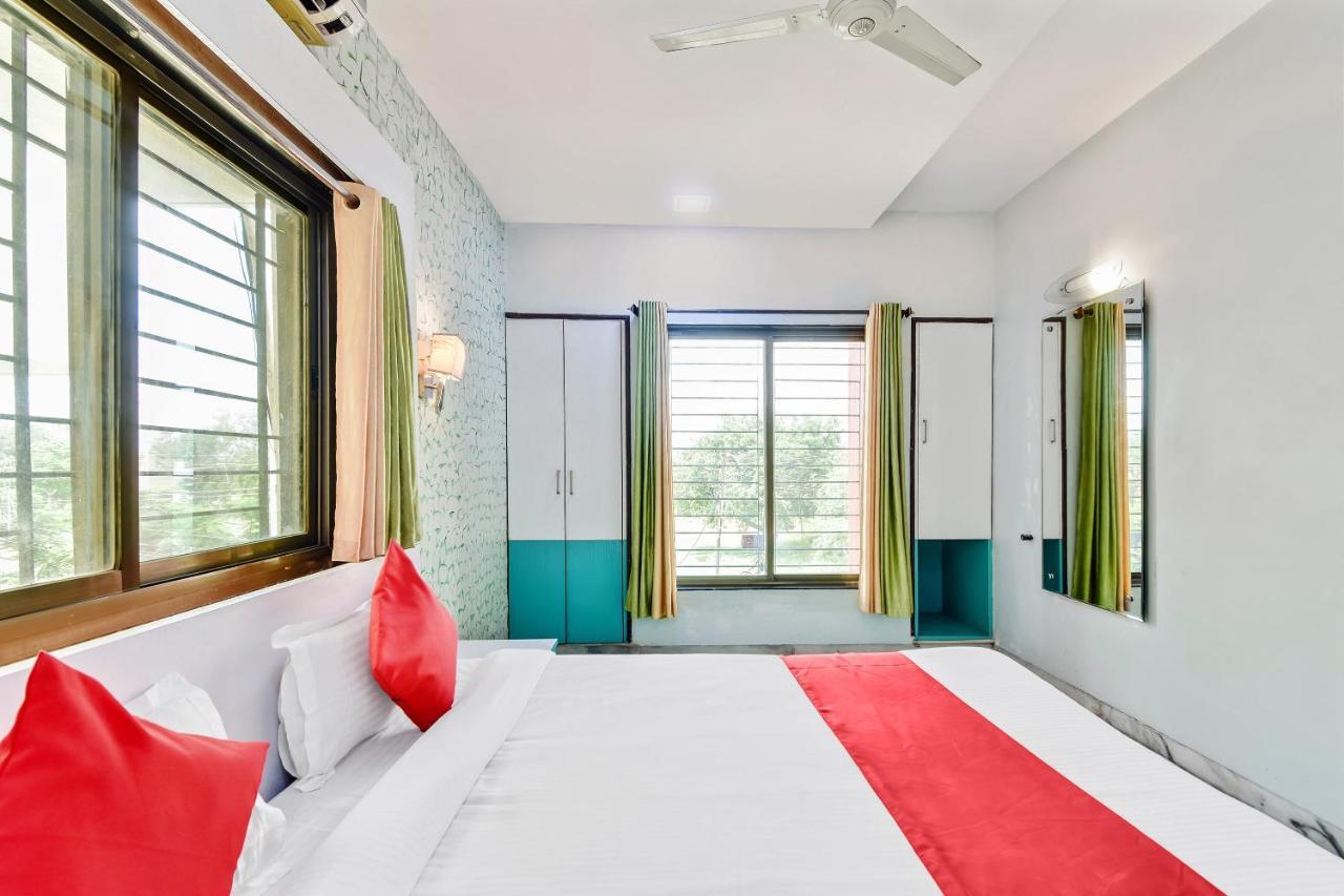 Oyo 61308 Hotel Rw International Hingoli Exterior foto